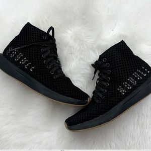 NoBull Black Mesh Mid Trainer